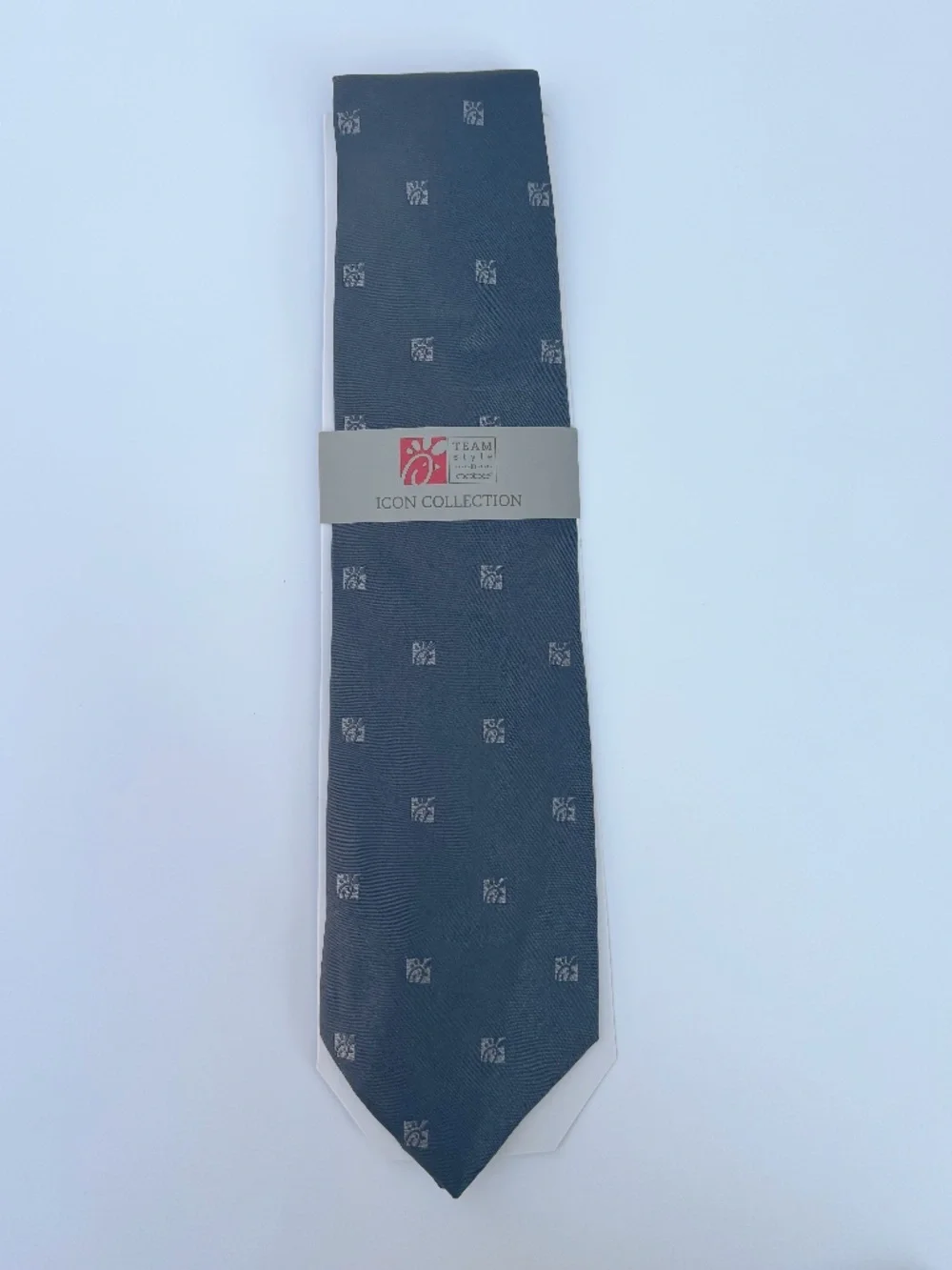 Charcoal Chick-fil-A Solid Icon Tie – New in Package